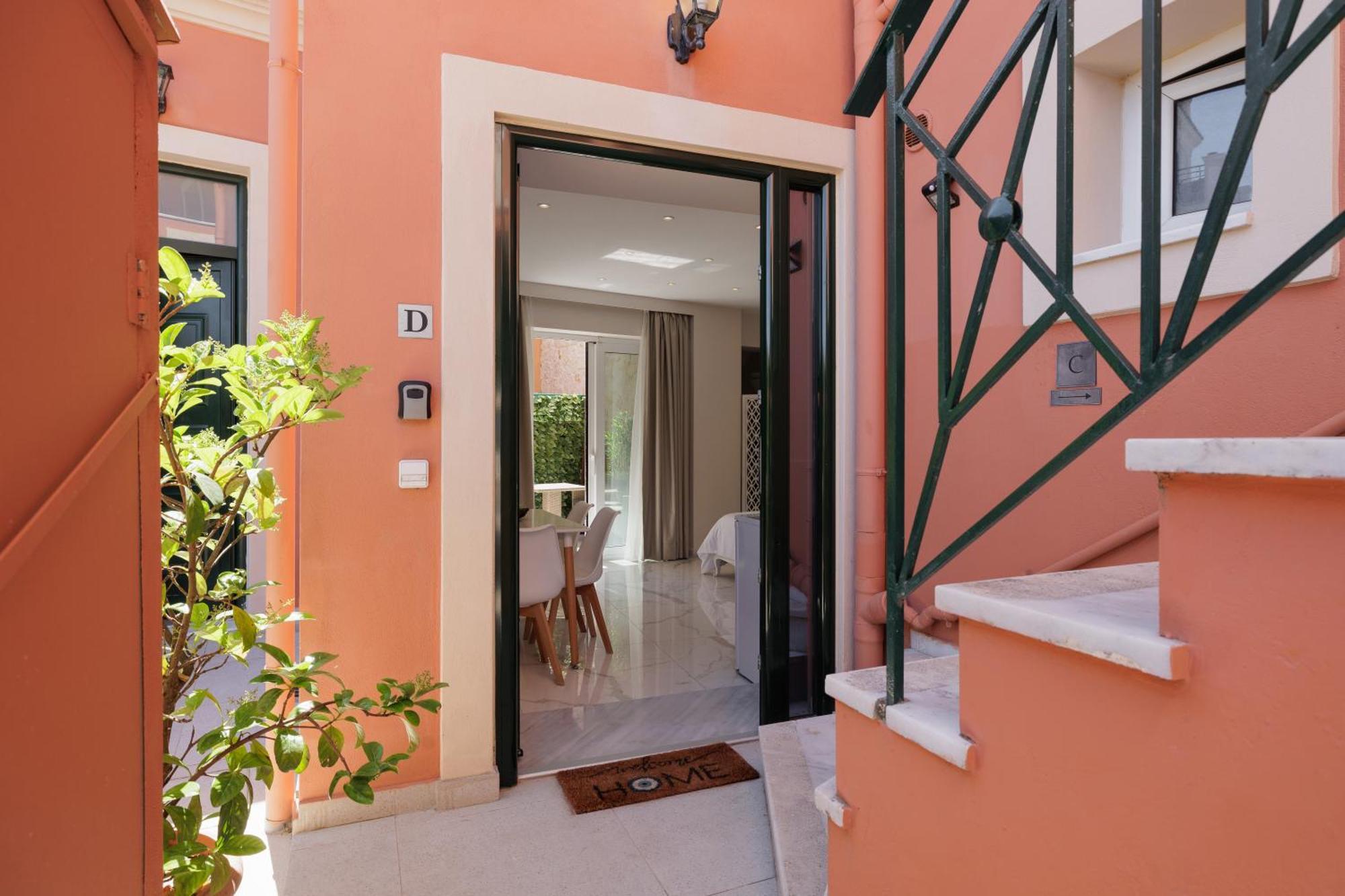 Corfu Town Luxury Studios -D Экстерьер фото